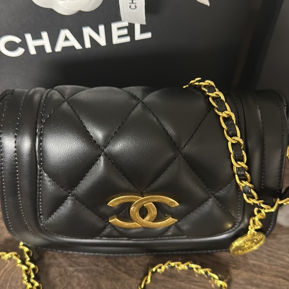Vintage Chanel CC Mini Bag - Picture 15 of 17
